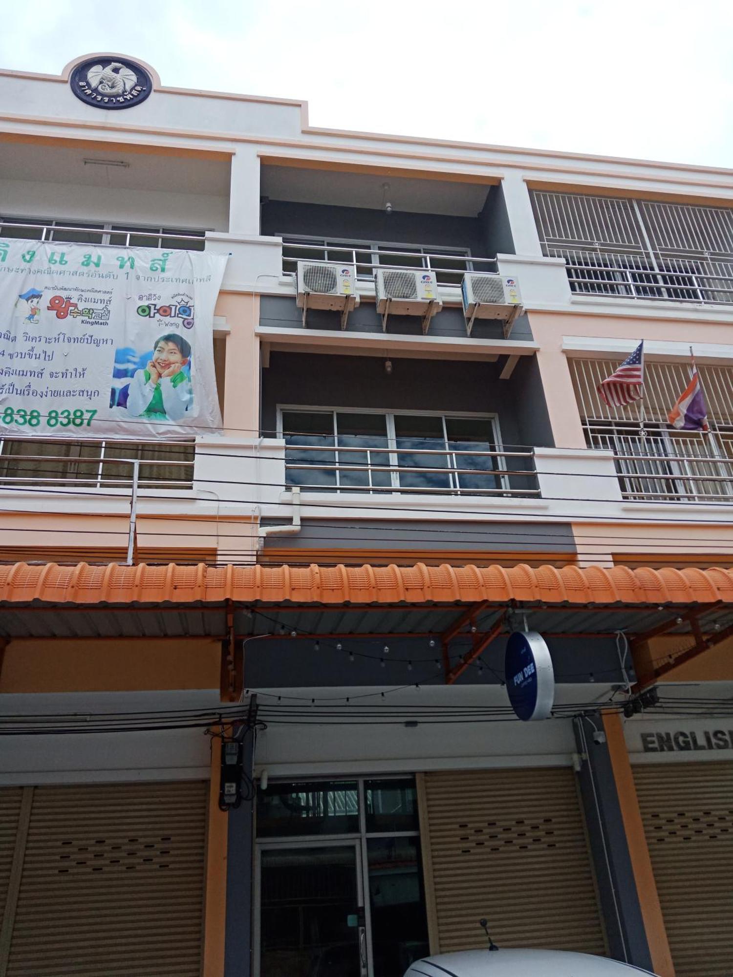 Fun Dee Hostel Ayutthaya Exterior photo