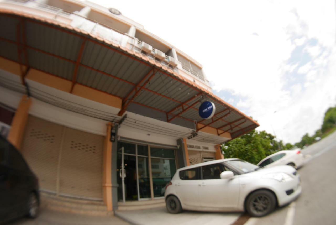 Fun Dee Hostel Ayutthaya Exterior photo