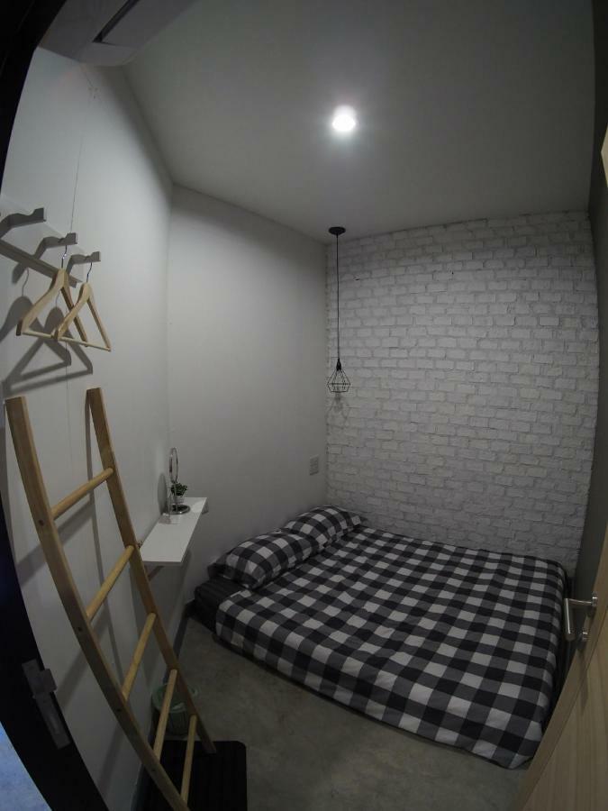 Fun Dee Hostel Ayutthaya Exterior photo